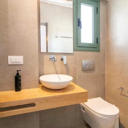 Ξενοδοχείο Ageri 3*