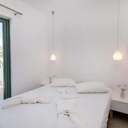 Ξενοδοχείο Ageri 3*