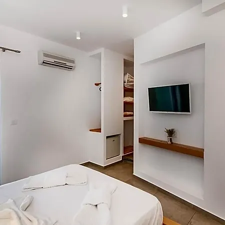 Hotel Ageri 3*