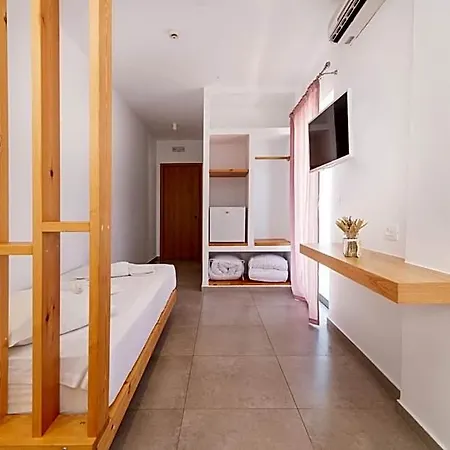 Hotel Ageri 3*